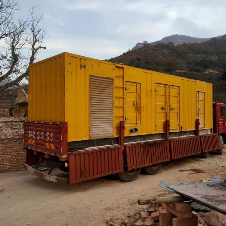 阿里200kW 发电机组在带电阻性负载时，输出功率会受到哪些因素的影响？