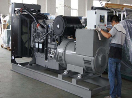 阿里柴油发电机空气滤清器堵塞会对发电机组产生哪些影响？