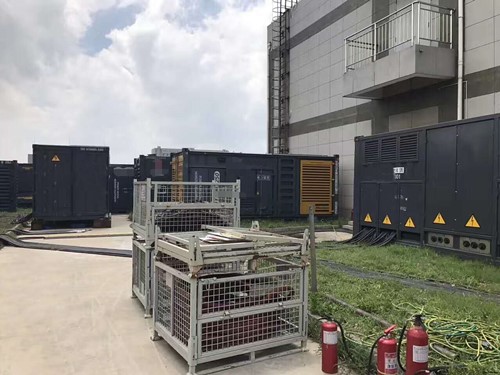 阿里除了定期检查，还有哪些方法可以及时发现接触式转速表探头的磨损？