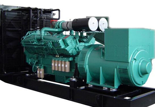 阿里冬季柴油发电机组启动前应进行哪些预热操作？